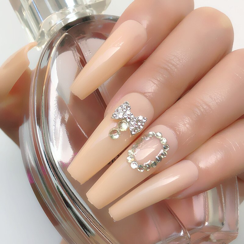 24 Pcs Pink False Nail Tips Women Wearable Fake Press on Nails With Pearl Diamond Full Cover Artificial Nails Custom Made