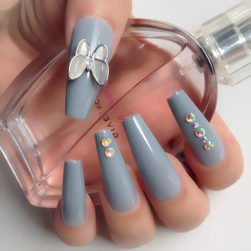 24 Pcs Pink False Nail Tips Women Wearable Fake Press on Nails With Pearl Diamond Full Cover Artificial Nails Custom Made
