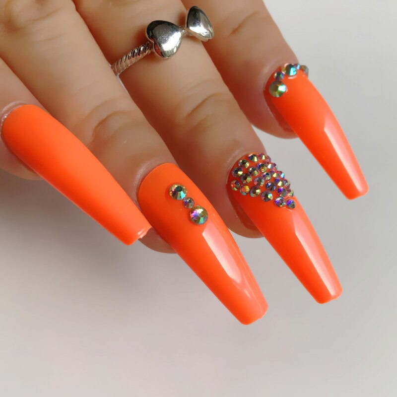 24 Pcs Pink False Nail Tips Women Wearable Fake Press on Nails With Pearl Diamond Full Cover Artificial Nails Custom Made
