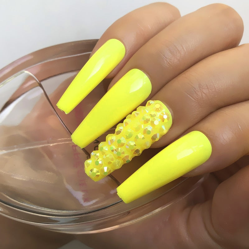 24 Pcs Pink False Nail Tips Women Wearable Fake Press on Nails With Pearl Diamond Full Cover Artificial Nails Custom Made