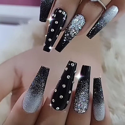 24Pcs Christmas Exclusive False Nails Wearable Long Xmas Style Fake Nails Elk Snowflake Design Full Cover Press on Nail tips