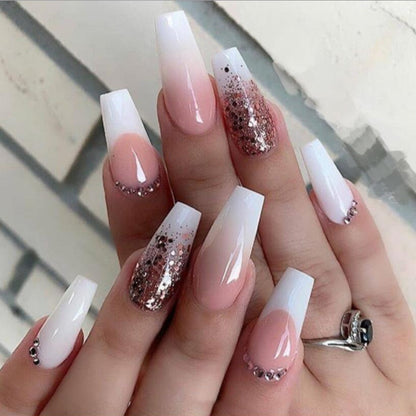 24Pcs Christmas Exclusive False Nails Wearable Long Xmas Style Fake Nails Elk Snowflake Design Full Cover Press on Nail tips