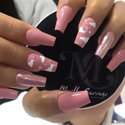 24Pcs Christmas Exclusive False Nails Wearable Long Xmas Style Fake Nails Elk Snowflake Design Full Cover Press on Nail tips
