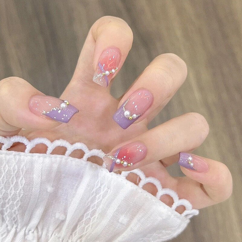 24Pcs Long Coffin Square False Nails Ballet Fake Nails Press on Nails Black Heart Rhinestone Design Glitter Full Cover Nail Tips