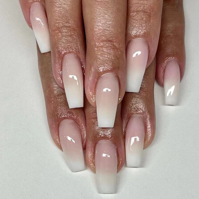 24Pcs Shiny Pearl Wearable False Nails Short Square Fake Nail Simple Summer Press on Nails Detachable Full Cover Nail Tips