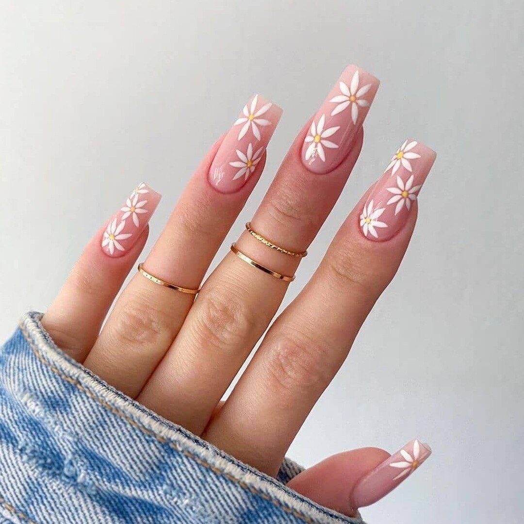 24Pcs Shiny Pearl Wearable False Nails Short Square Fake Nail Simple Summer Press on Nails Detachable Full Cover Nail Tips