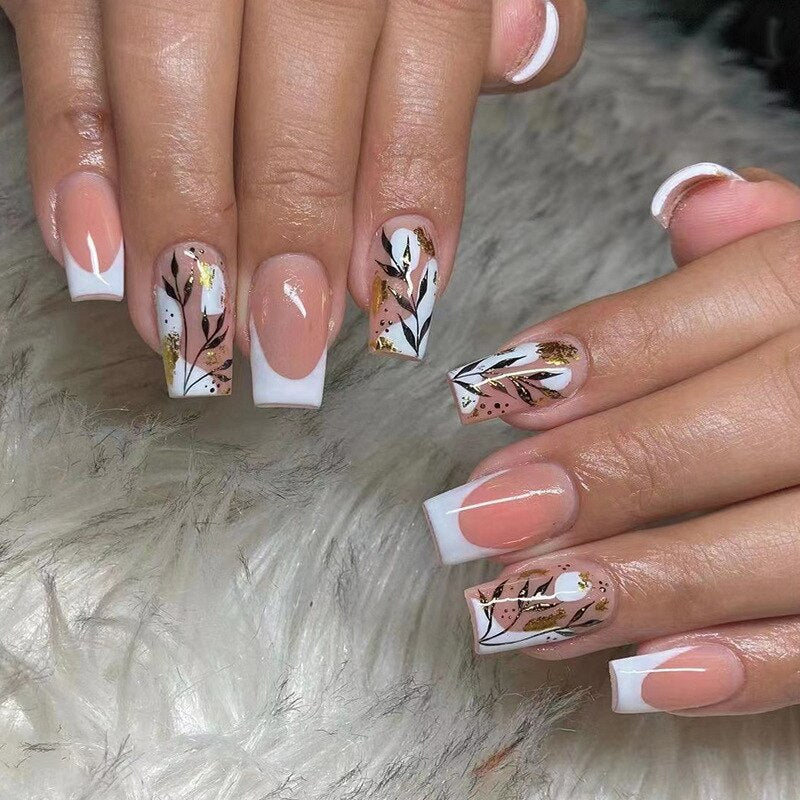 24Pcs Shiny Pearl Wearable False Nails Short Square Fake Nail Simple Summer Press on Nails Detachable Full Cover Nail Tips