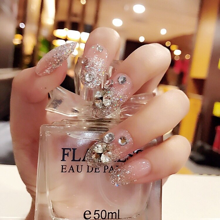 24Pcs/box Luxe Shining Rhinestone Wedding False Nails Transparent Glitter Gems Crown Designed Square Full Short Fake Art Bride