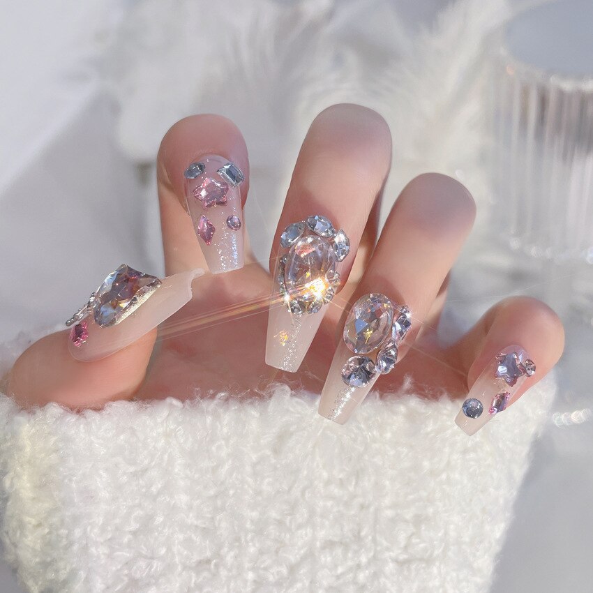 24Pcs/box Luxe Shining Rhinestone Wedding False Nails Transparent Glitter Gems Crown Designed Square Full Short Fake Art Bride