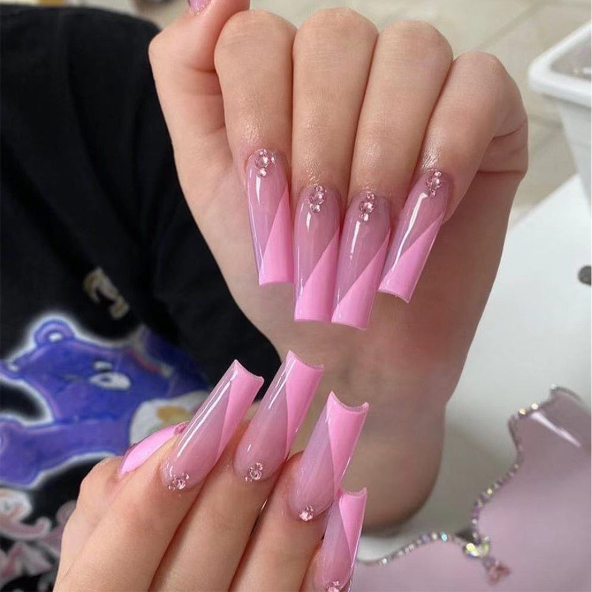 24p Black and White Flame Yin Yang Chessboard Pink Ballet Fake Nail Coffin Full Cover Artificial False Nails Press on Nail Art