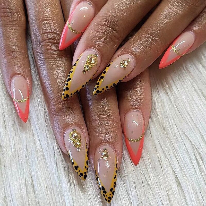 24pcs Light Green Stripe Gradient Wearing Fake Nails Seamless Removable Full Cover Long False Nails Press On Nails With Designs
