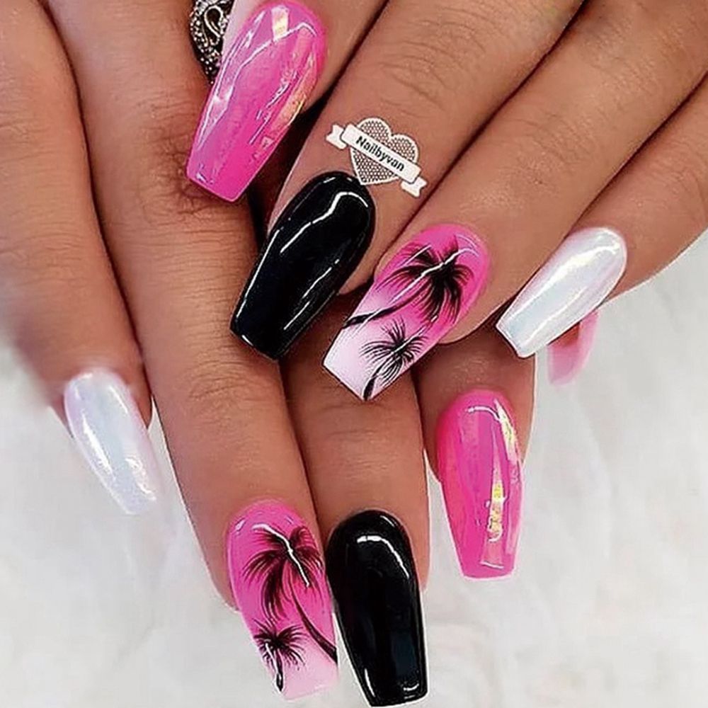 24pcs Long Ballerina French False Nails Love Heart Green Halo Dyed Gold Thread Fake Nail Press on Nails Full Cover Nail Tips