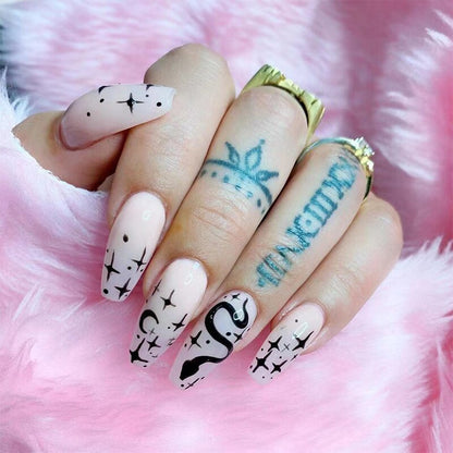 24pcs Press on Nails Punk Black White Patchwork Fire Pattern Long Coffin False Nails Ballerina Fake Nail Art Manicure Full Tips