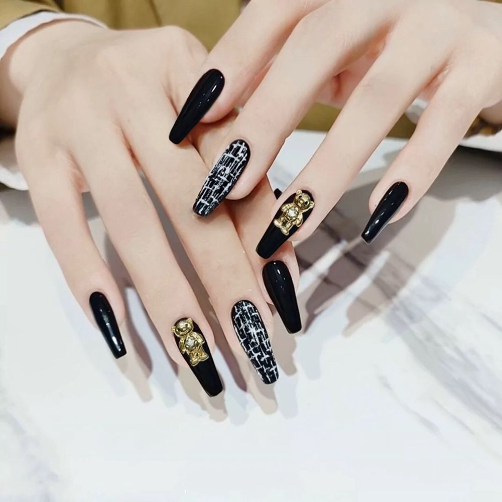 24pcs Press on Nails Punk Black White Patchwork Fire Pattern Long Coffin False Nails Ballerina Fake Nail Art Manicure Full Tips
