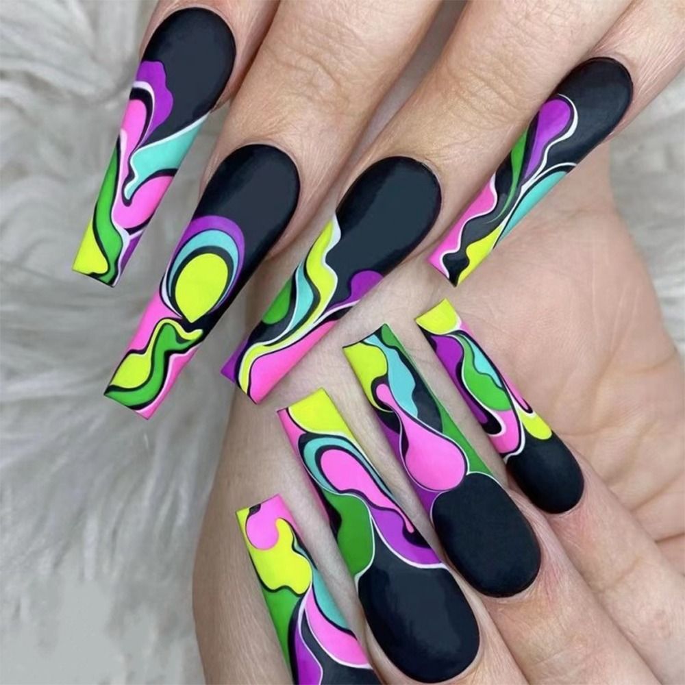 24pcs Press on Nails Punk Black White Patchwork Fire Pattern Long Coffin False Nails Ballerina Fake Nail Art Manicure Full Tips