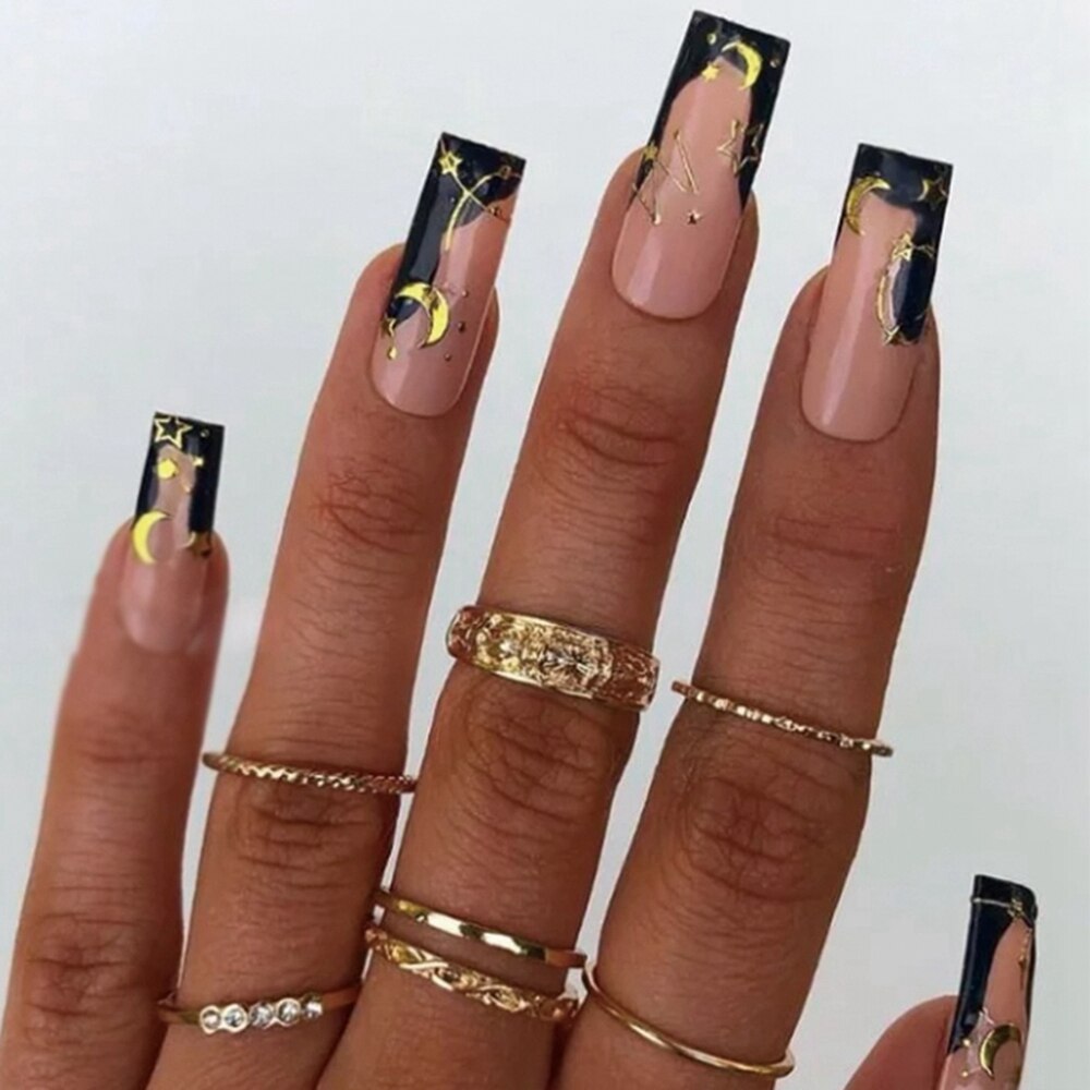 24pcs Press on Nails Punk Black White Patchwork Fire Pattern Long Coffin False Nails Ballerina Fake Nail Art Manicure Full Tips