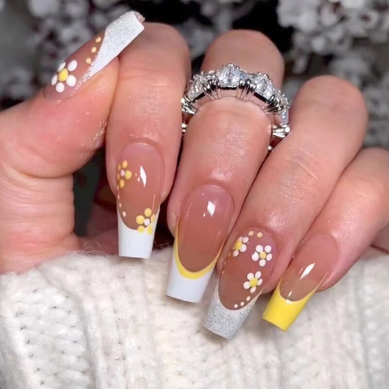 24pcs Removeable False Nails with Glue Ballet Nails with Designs Gradient Shinny Brown Press on Nails Coffin Glitter Fake Nails