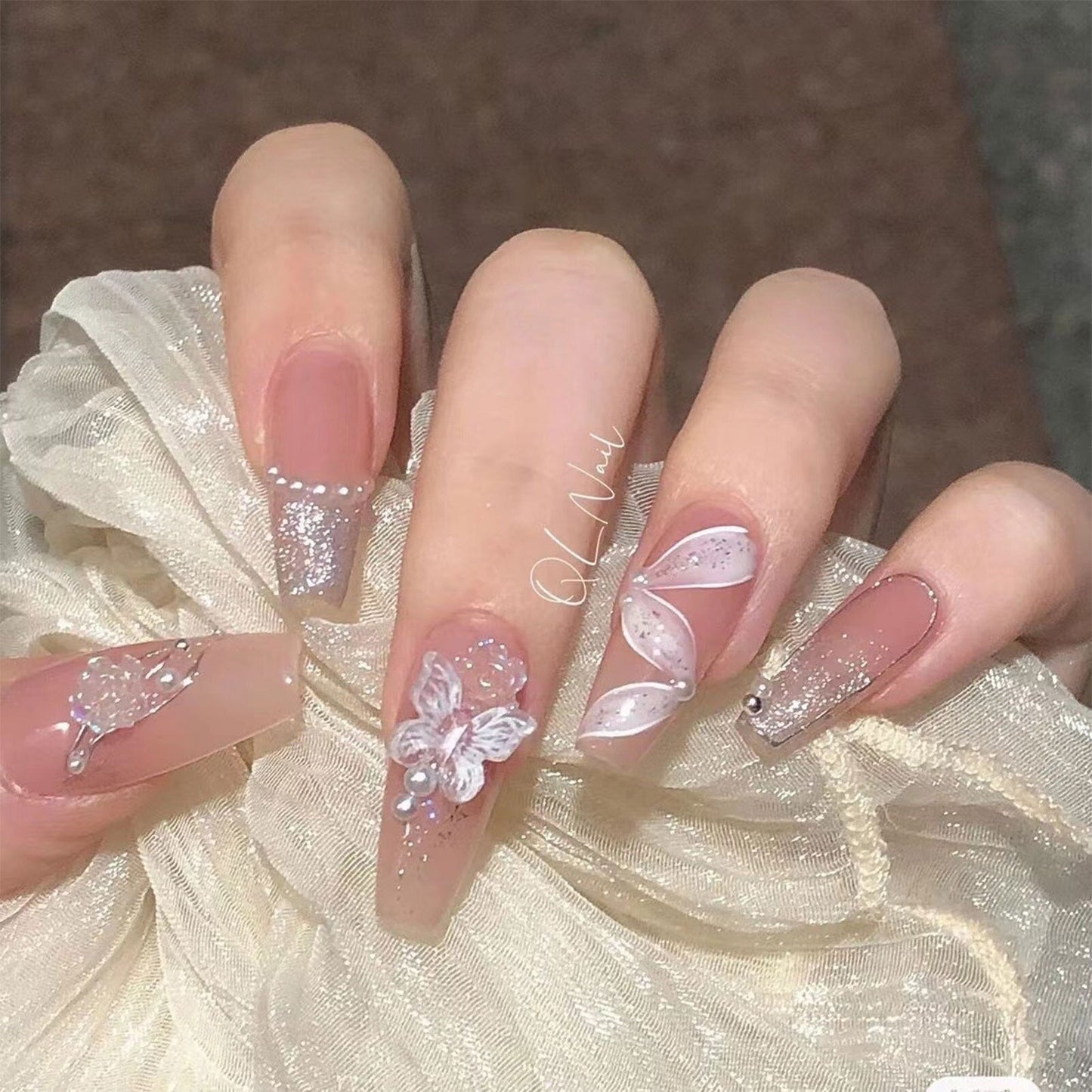 24pcs Rhinestone Design Fake Nails Shiny Bridal Women Lady party nail DIy Decorations Press On nail Tips False Nail Patch