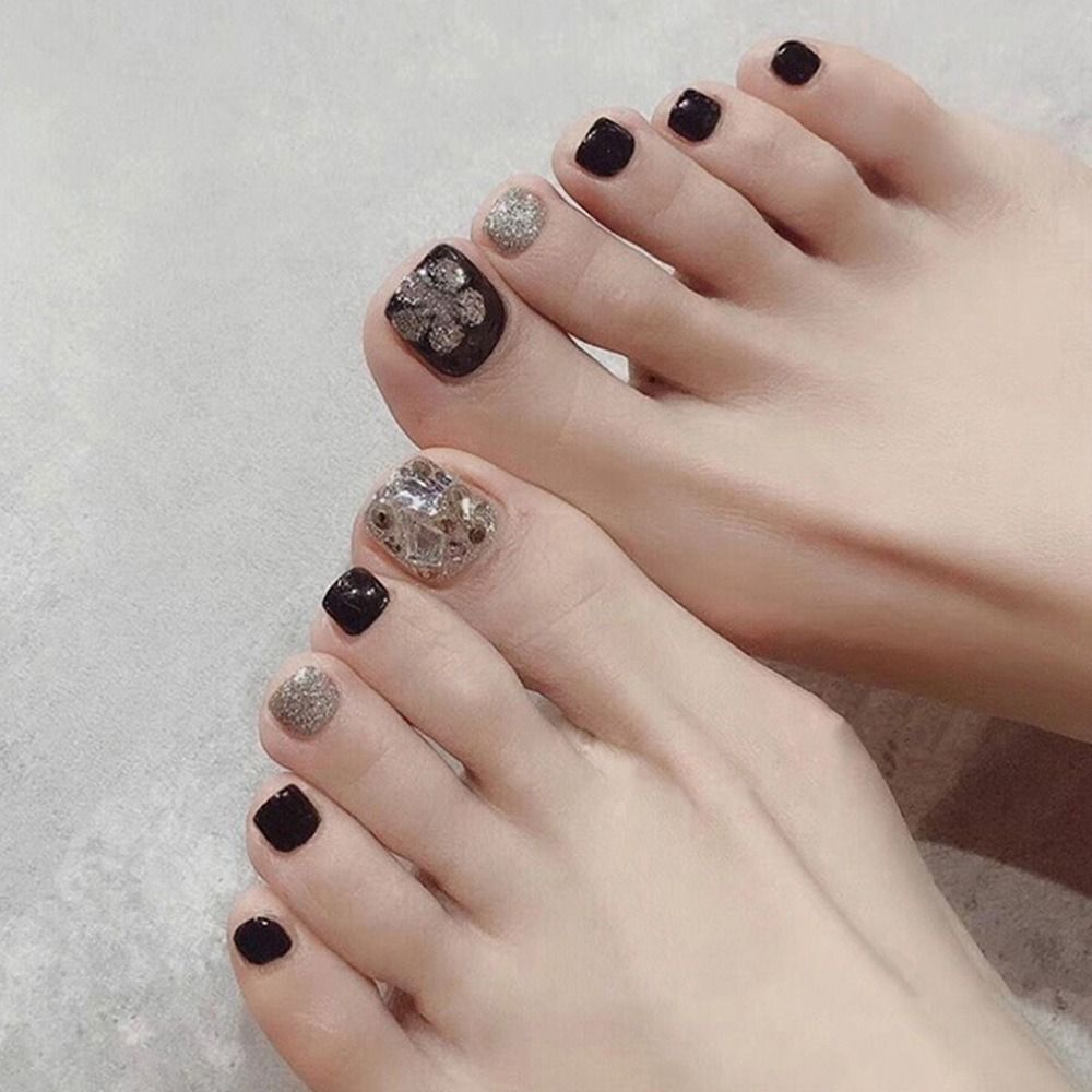 24pcs Shining Crystal French Fake Toenails Full Cover Short Square Toe Nails Foot Nails Tips for Women Girls Toenail Tips 2024