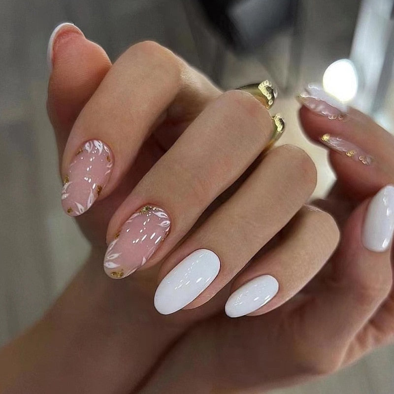 24pcs Wearable Short Round Head Sparkling French fake nails with glue Full Cover Almond Press On False Nails with Waves Stripes