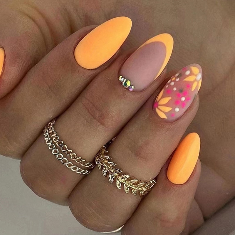 24pcs Wearable Short Round Head Sparkling French fake nails with glue Full Cover Almond Press On False Nails with Waves Stripes