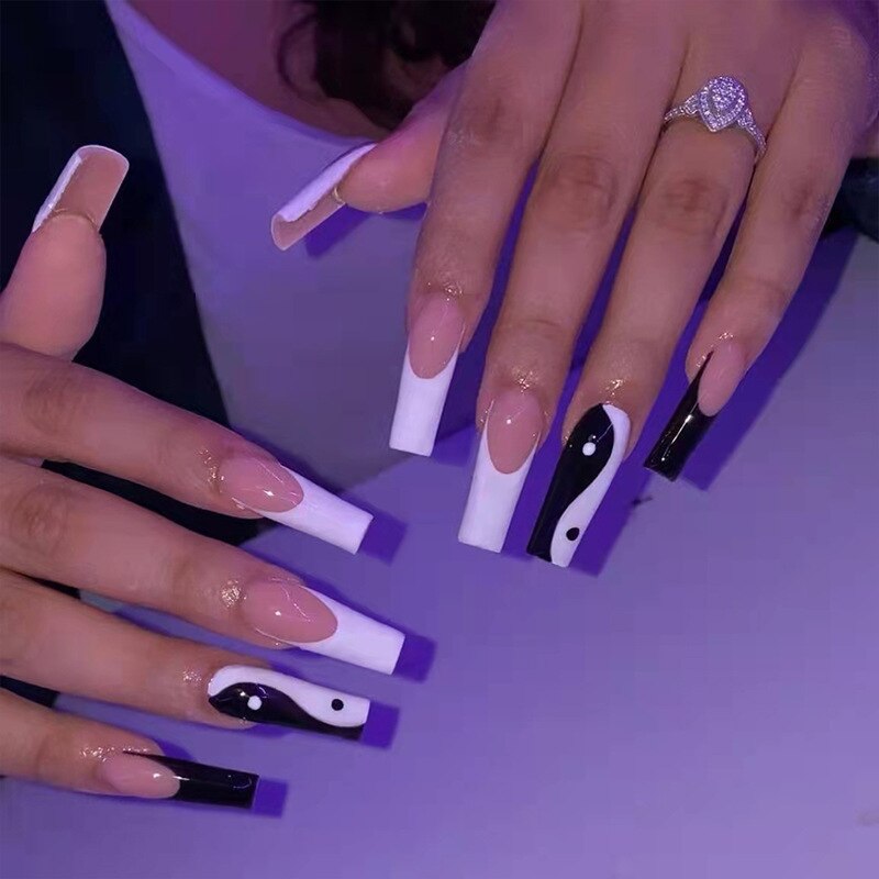 24pcs/box Printing Nails Patch MidLength Fake Nails With Design Full Cover Acrylic Press On Nails Long Artifical Nails With Glue