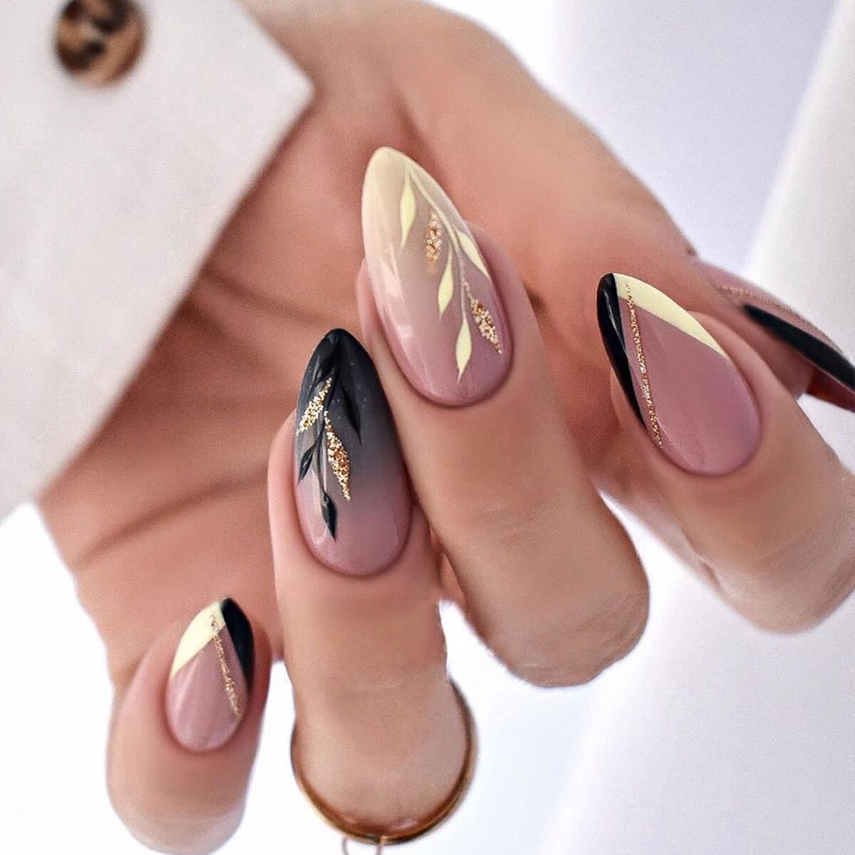 24pcs false nails with almond head French artificial nails with glue Long Paragraph Manicure full cover Stiletto press on nails