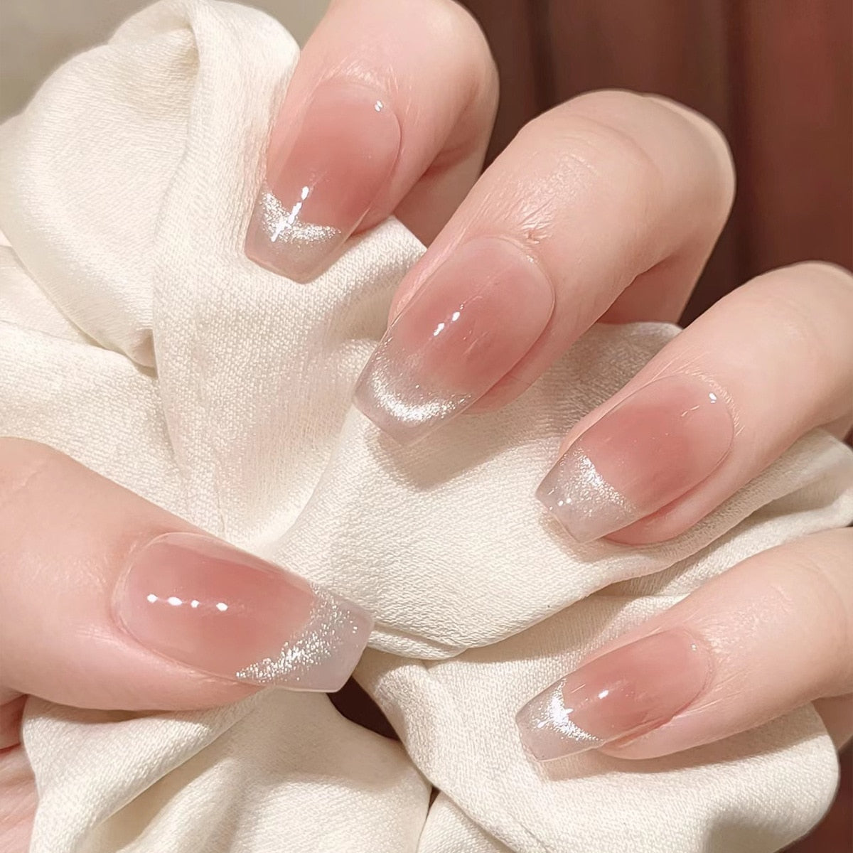 24pcs removeable false nails with glue Ballet nails with designs Gradient Shinny brown press on nails coffin glitter fake nails