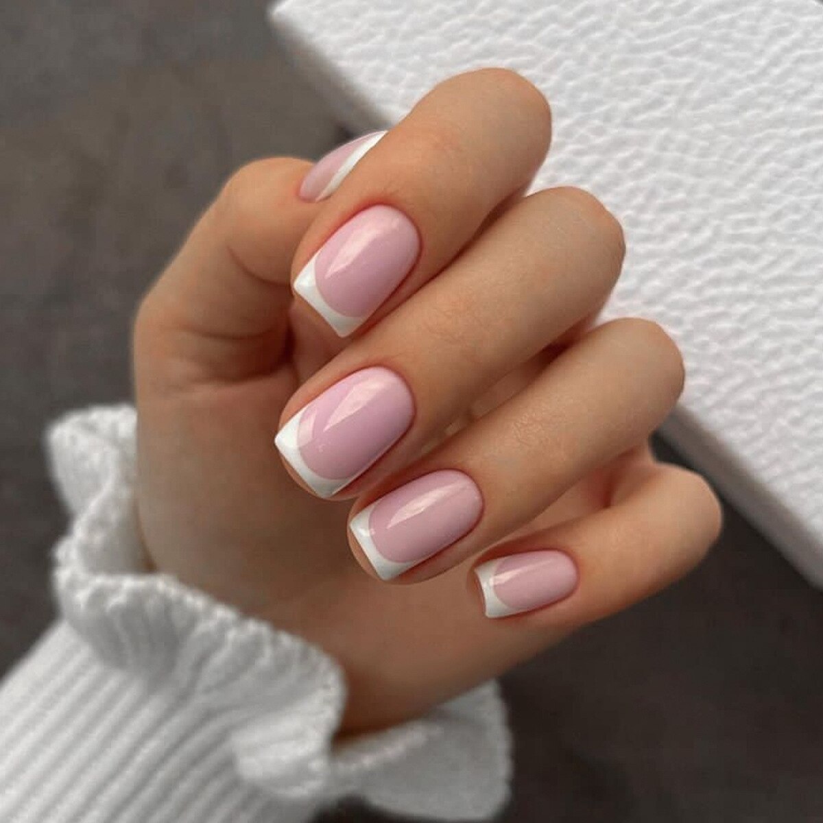 24pcs removeable false nails with glue Ballet nails with designs Gradient Shinny brown press on nails coffin glitter fake nails