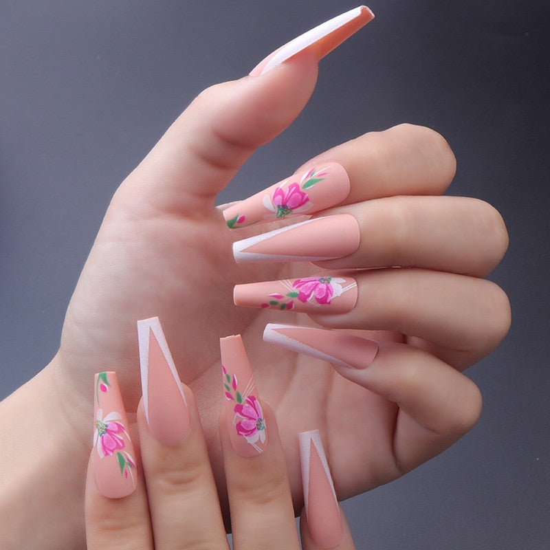 Black Comic Hand Drawn Pattern Wearable Nail Art Glossy Purple Long Ballet Detachable Finished False Nails Press on Nails