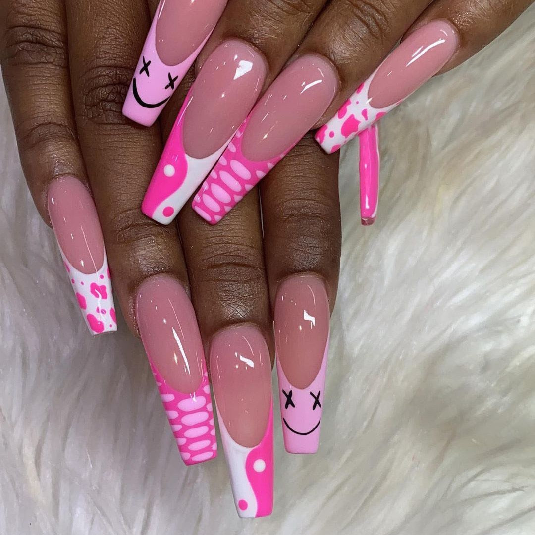 Sea Wave Carp Japanese Style Doodle False Nails Detachable Nude Pink Long Coffin Fake Nails with Glue Full Cover Press on Nails